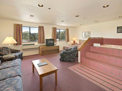 Super 8 By Wyndham Saanichton Victoria Airport Hotell Rum bild